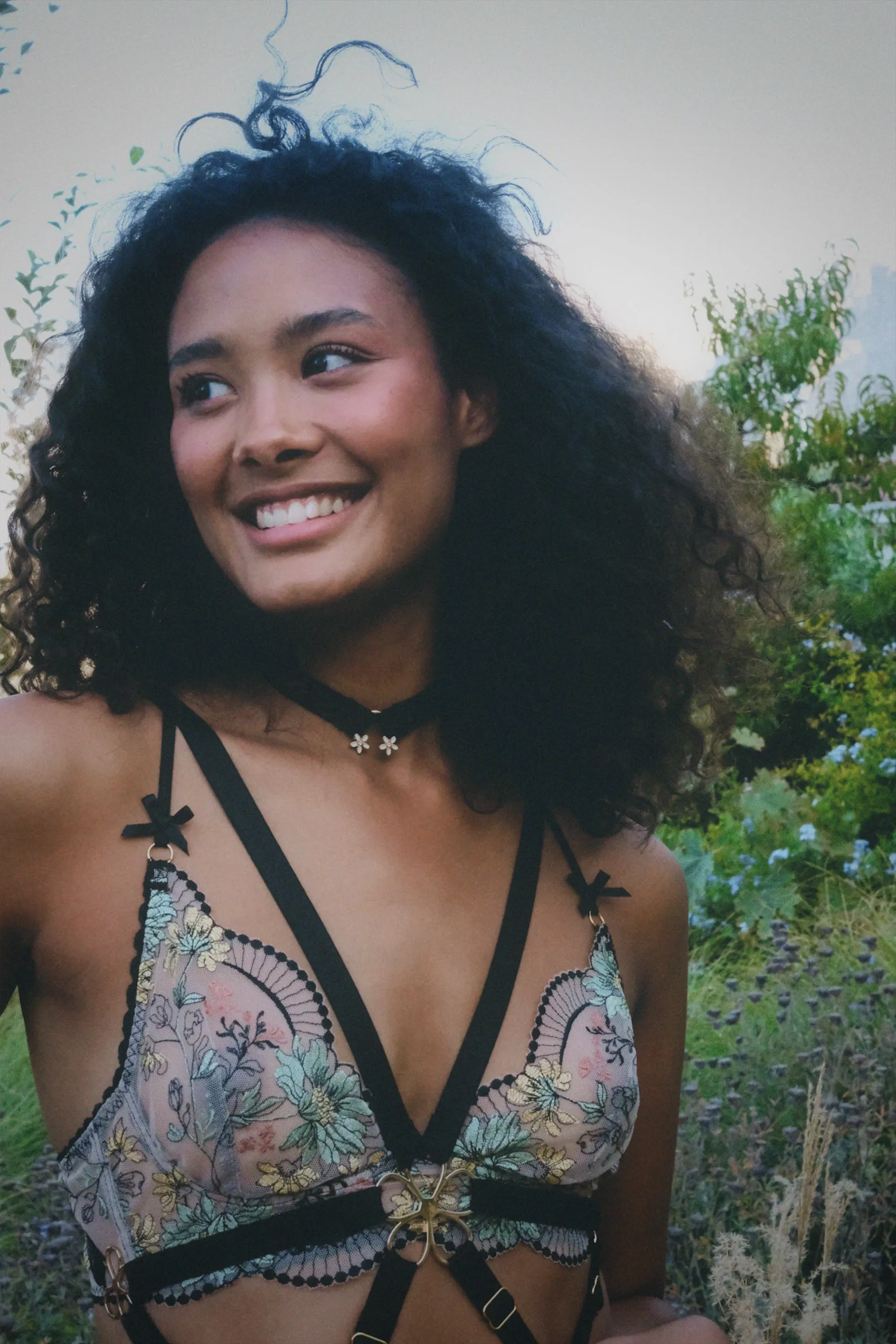 Daisy Choker Black