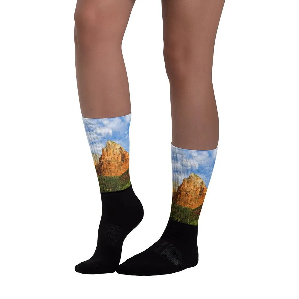 Red Rocks Socks