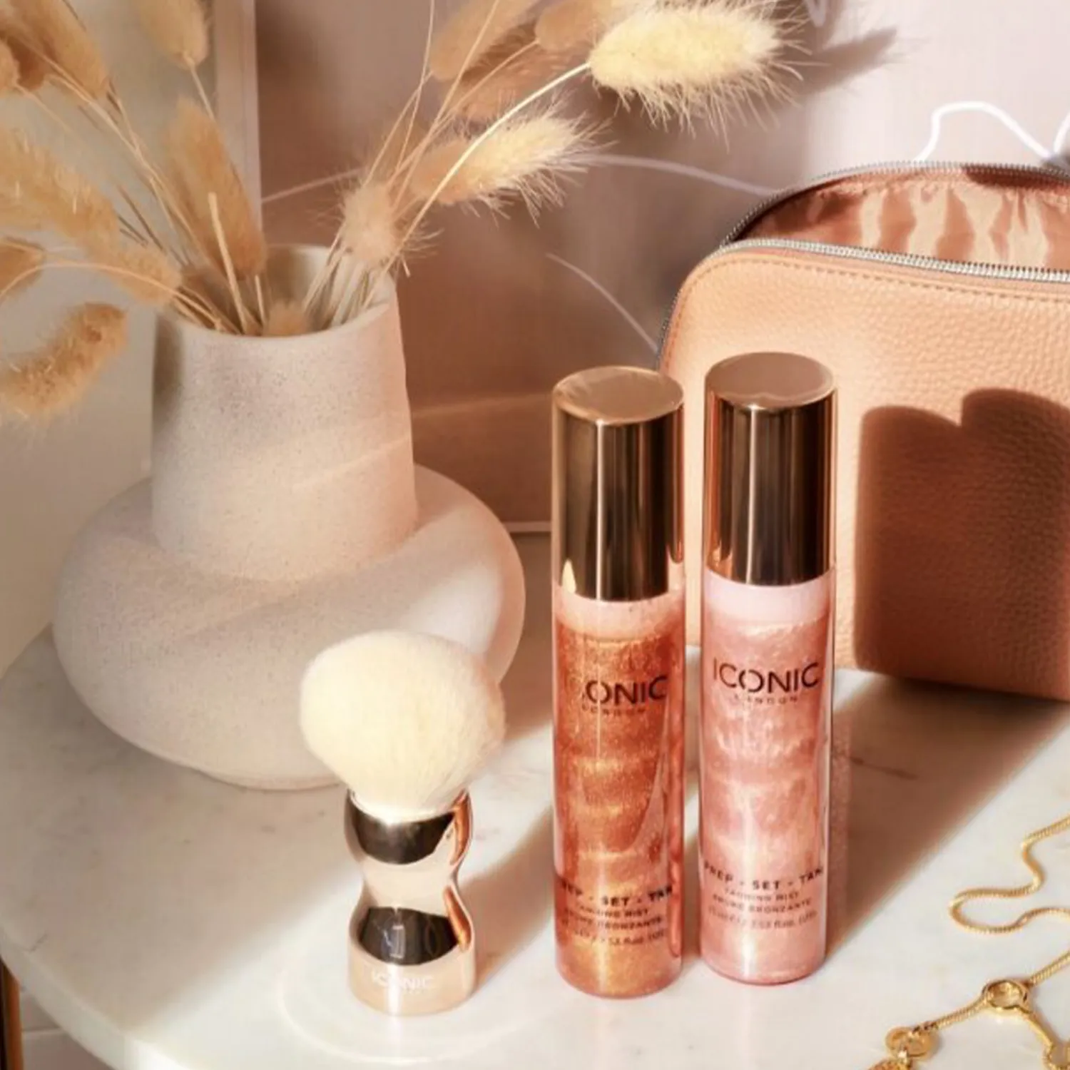 Tan & Buff Brush